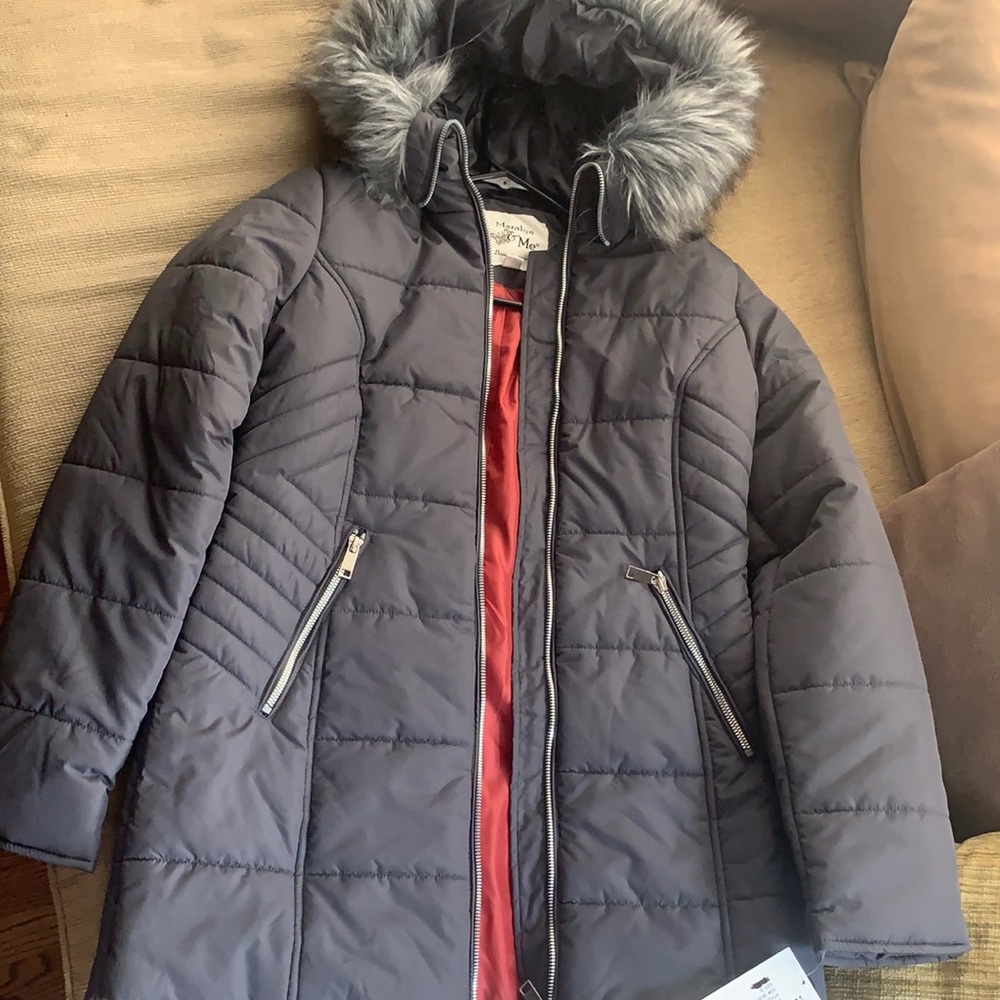 Mid length gray puffer jacket w/ faux fur hood